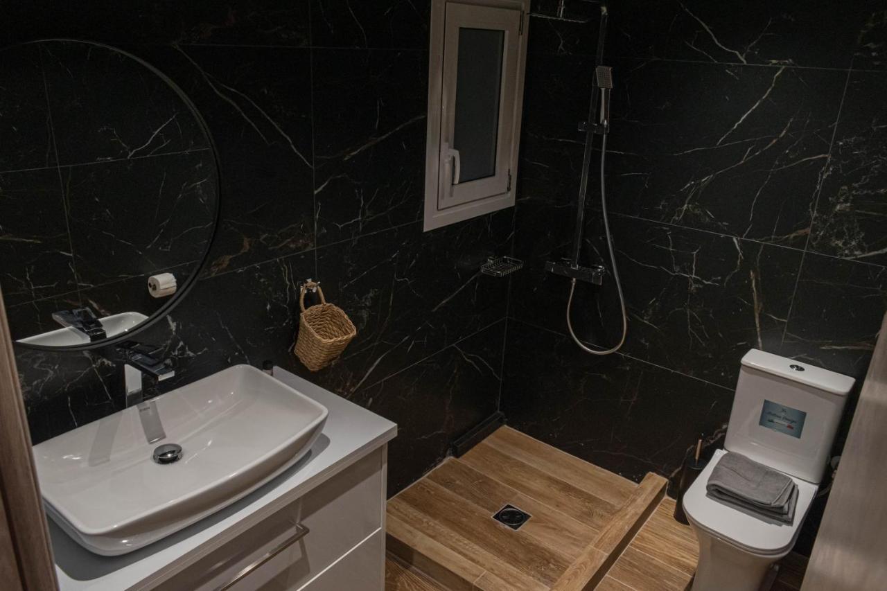Athens Jacuzzi Apartment Экстерьер фото